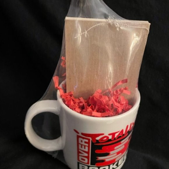 1994 Totally Over Booked Mug Set  Red White Black Abstract design   Pencil Pad - Picture 6 of 7